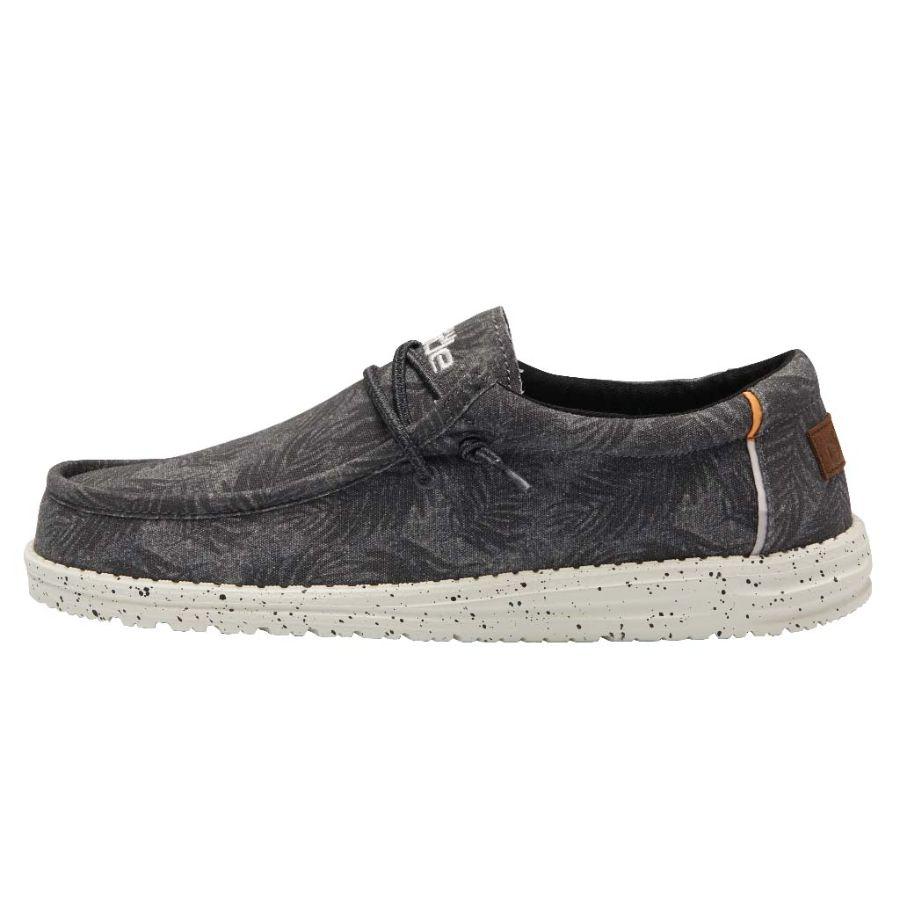 Men's Hey Dude Wally Slip On Shoes Grey | SRWUN-1293